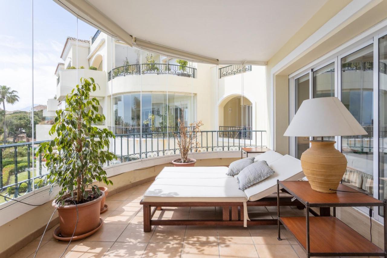 Homeforguest Front Line Beach Apartment In Hacienda Playa Марбелья Экстерьер фото