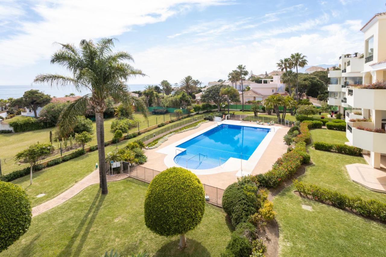 Homeforguest Front Line Beach Apartment In Hacienda Playa Марбелья Экстерьер фото