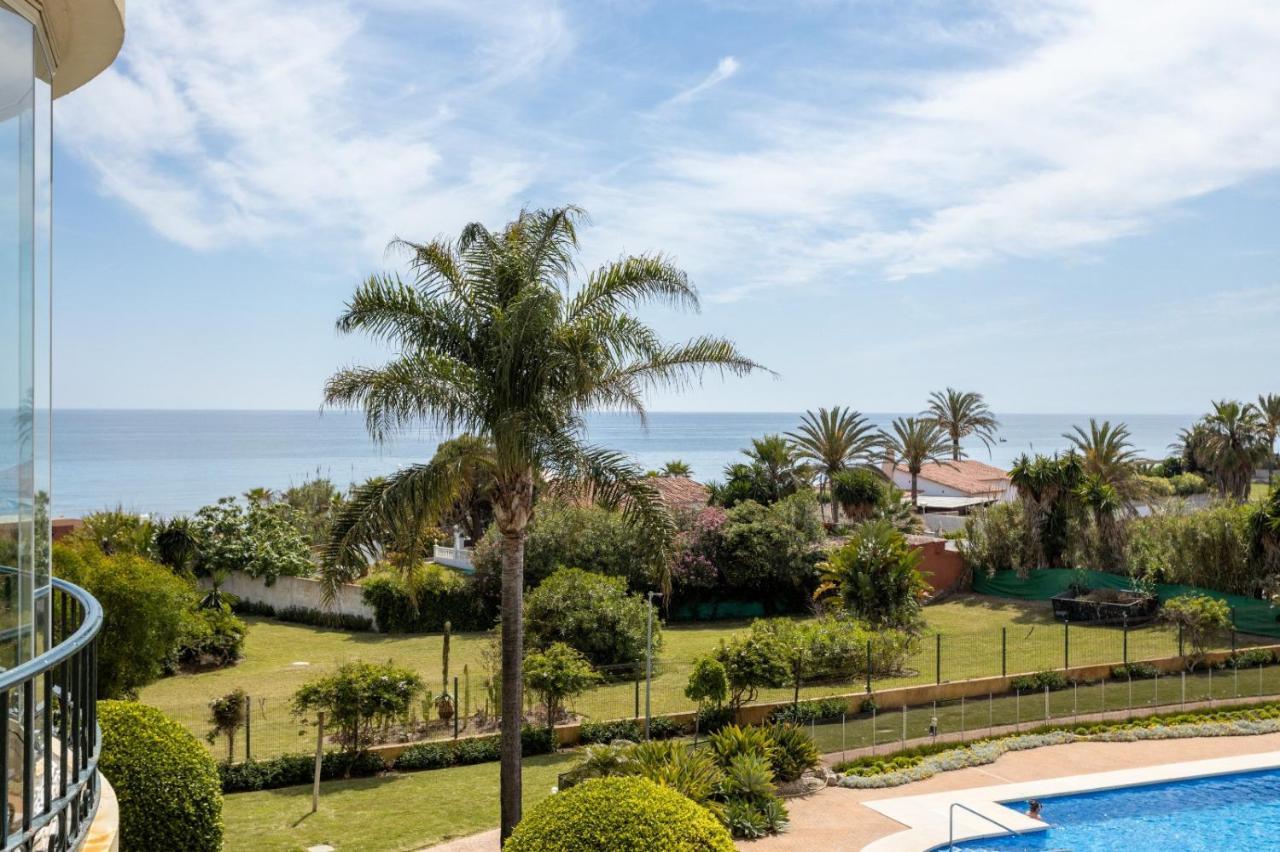 Homeforguest Front Line Beach Apartment In Hacienda Playa Марбелья Экстерьер фото