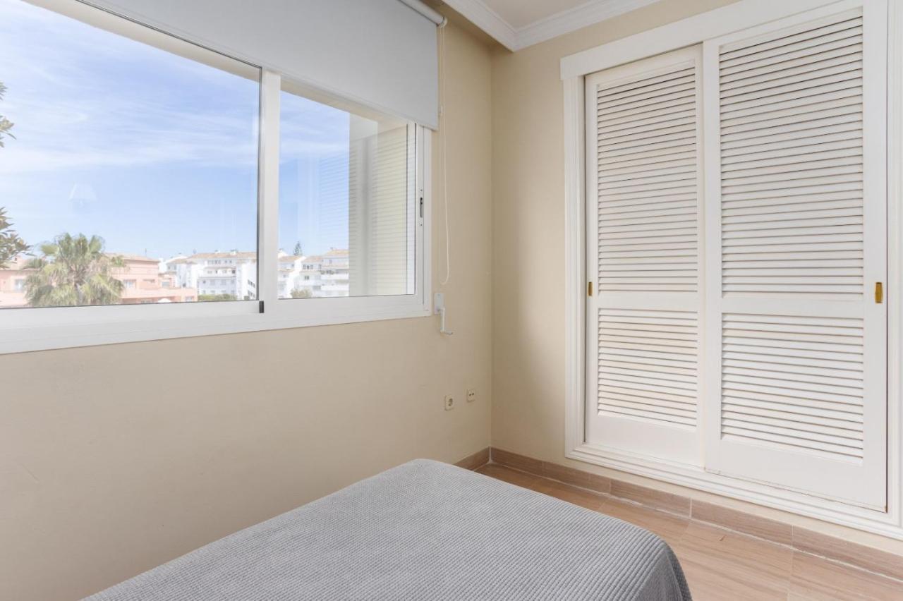 Homeforguest Front Line Beach Apartment In Hacienda Playa Марбелья Экстерьер фото