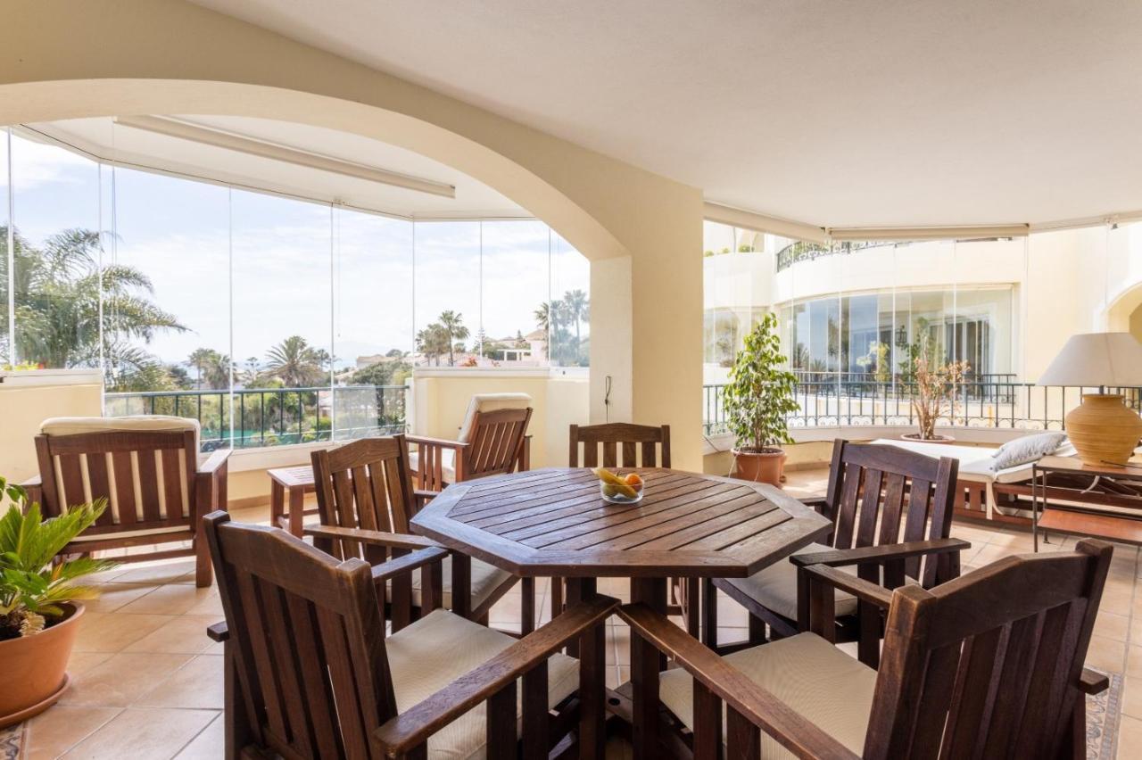 Homeforguest Front Line Beach Apartment In Hacienda Playa Марбелья Экстерьер фото