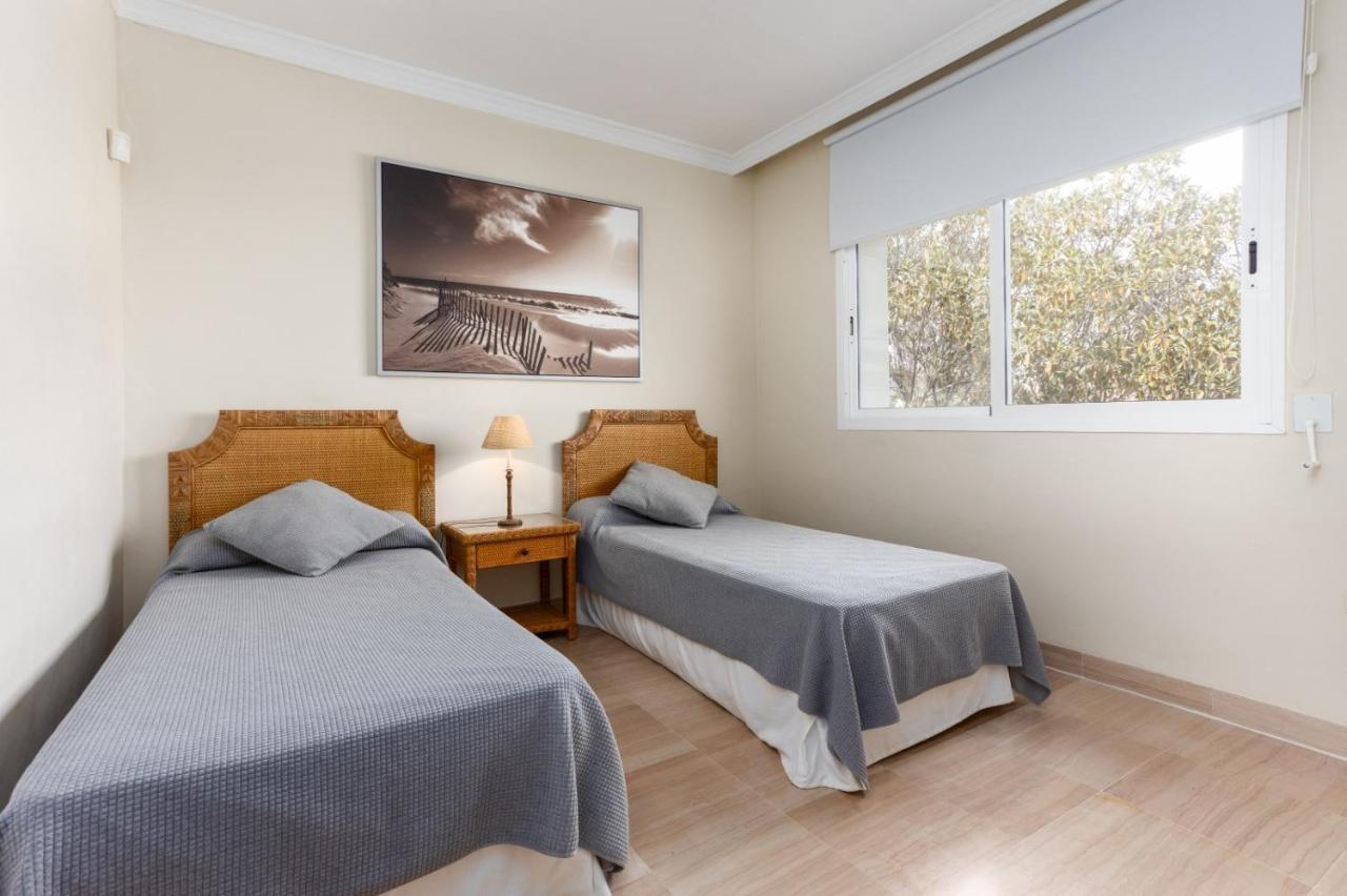 Homeforguest Front Line Beach Apartment In Hacienda Playa Марбелья Экстерьер фото